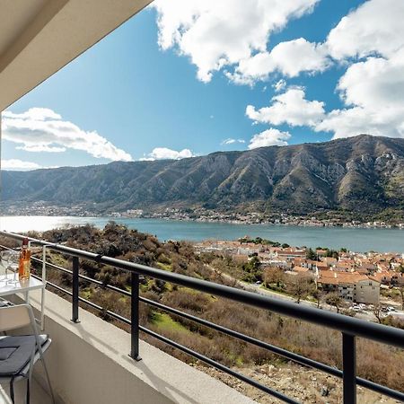 Lana Sea View Apartment Kotor Exterior foto