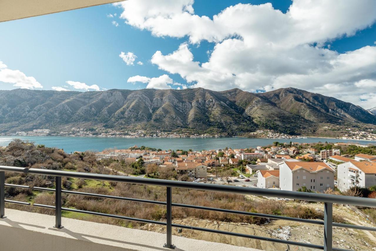 Lana Sea View Apartment Kotor Exterior foto